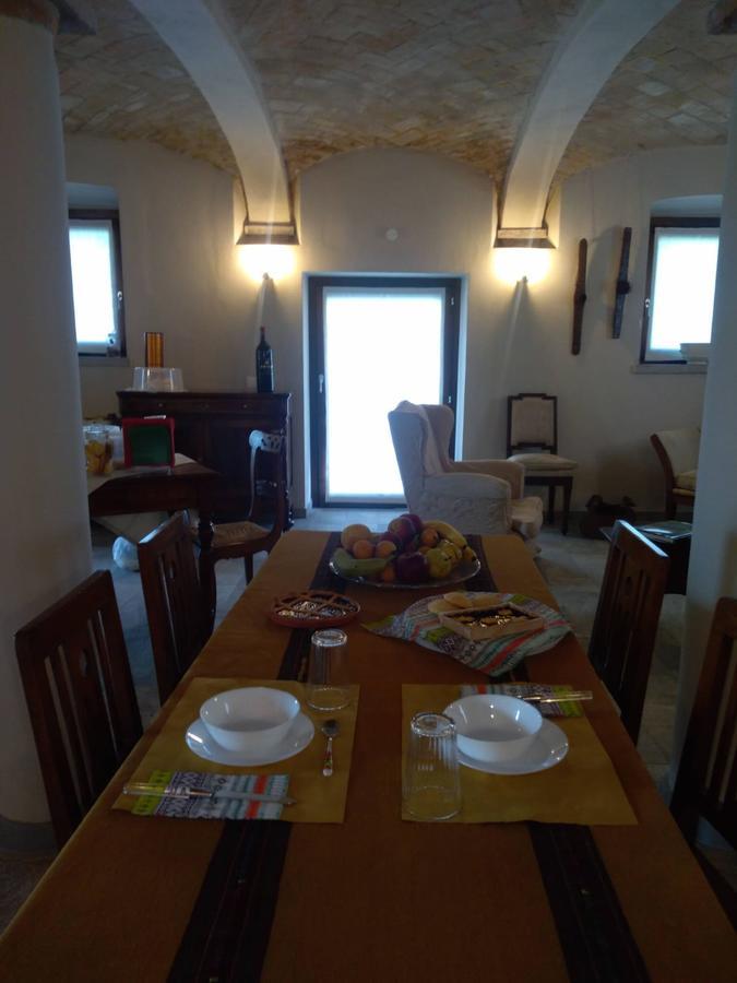 Agriturismo Laterzola 3.0 Fiorenzuola dʼArda Buitenkant foto