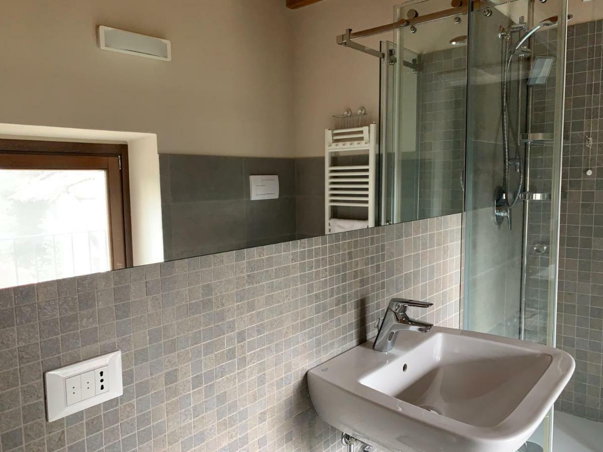 Agriturismo Laterzola 3.0 Fiorenzuola dʼArda Buitenkant foto